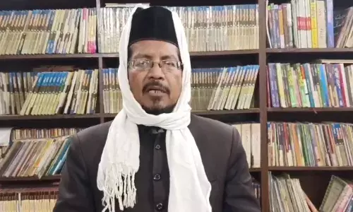 जहां कुंभ का मेला वो जमीन भी वक्फ की! मौलाना के दावे से गरमाई सियासत