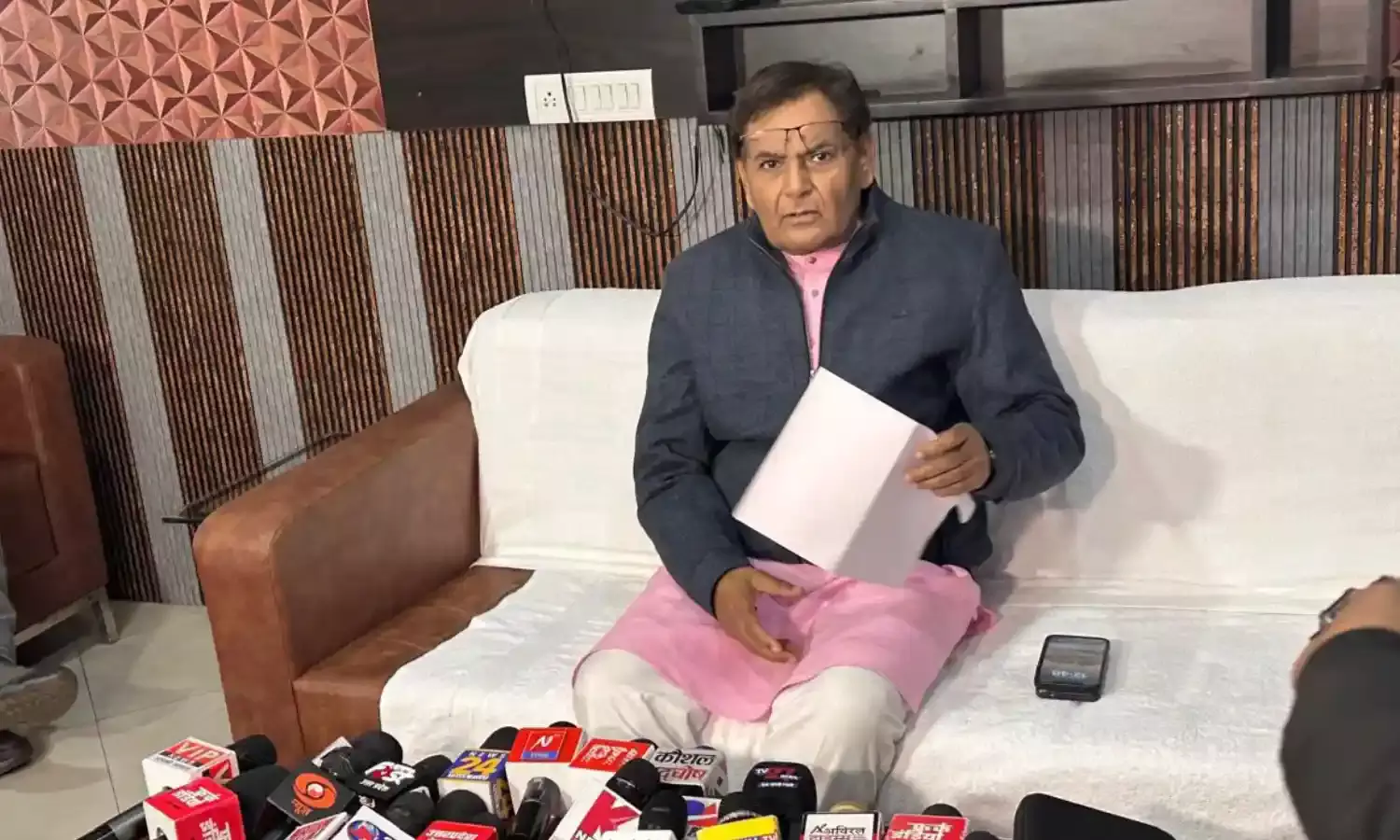 अखिलेश ने डॉ.आंबेडकर का नाम मिटाया, योगी ने घर-घर पहुंचाया, एमएलसी डॉ.लालजी प्रसाद निर्मल ने खोला सपा मुखिया का आंबेडकरविरोधी चिट्ठा…