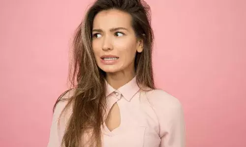 सर्दियों में ज्यादा हो रहा हेयरफॉल, शुरू करें ये घरेलू नुस्खे मिलेगी मदद