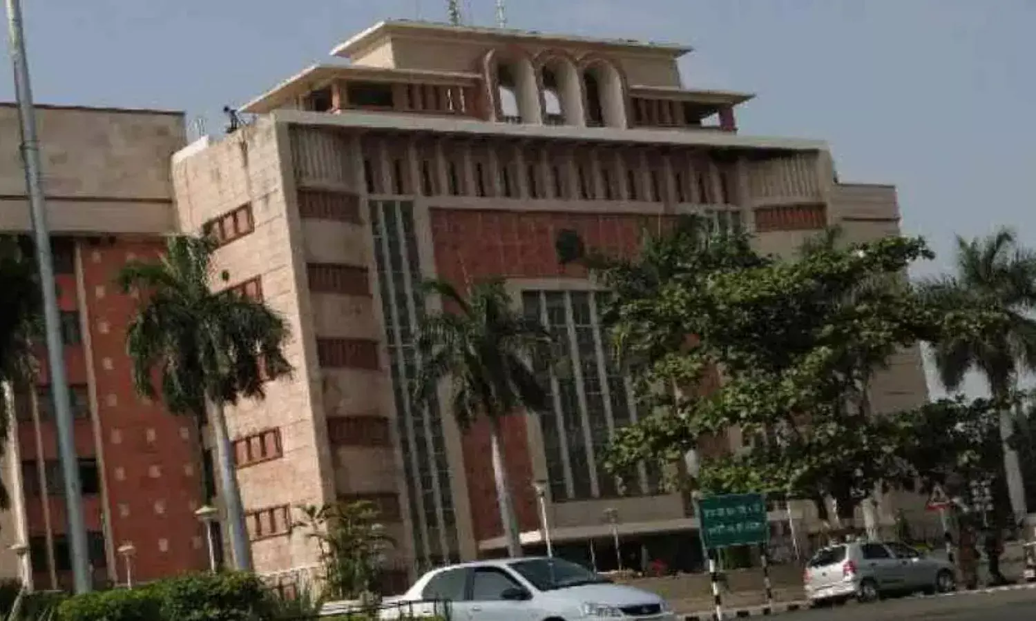 MP E-Cabinet MP E-Cabinet