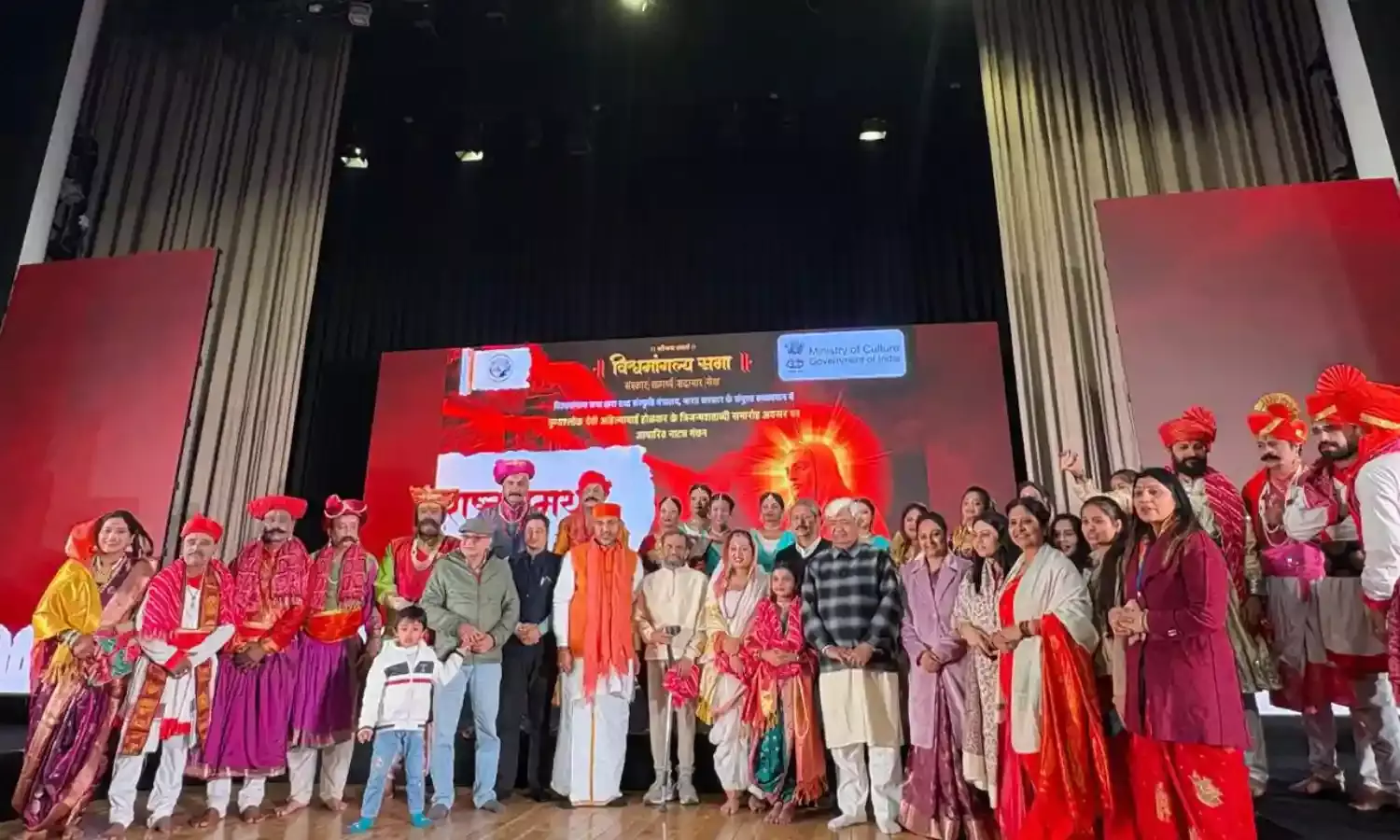 देवी अहिल्याबाई होल्कर की 300वीं जन्म जयंती के उपलक्ष्य में नाट्य प्रस्तुति… देवी अहिल्याबाई होल्कर की 300वीं जन्म जयंती के उपलक्ष्य में नाट्य प्रस्तुति…