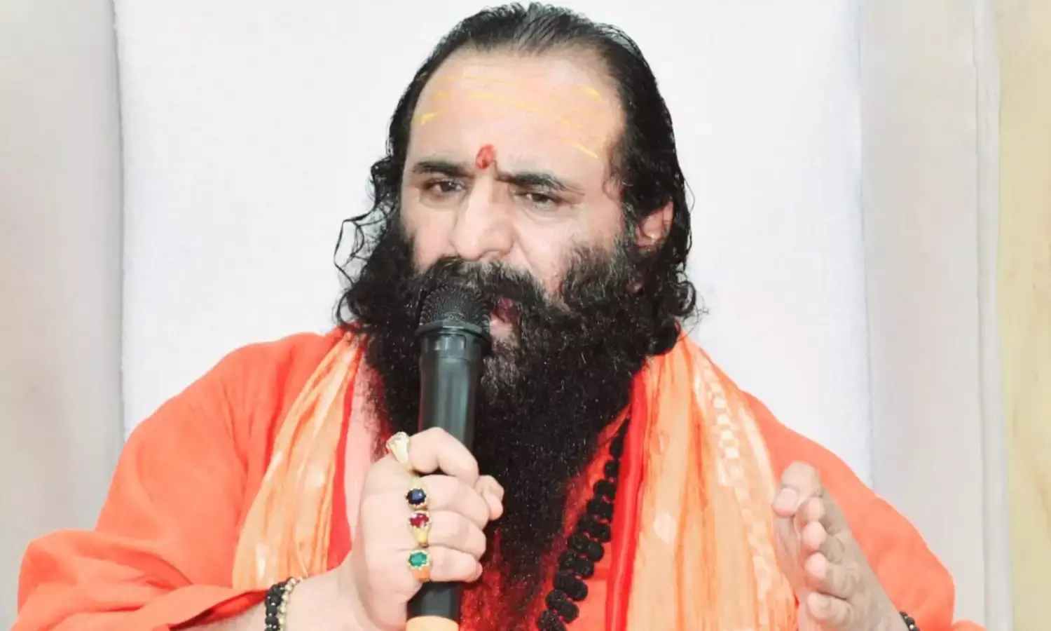 अखिल भारतीय अखाड़ा परिषद के अध्यक्ष महंत रविन्द्र पुरी से विशेष बातचीत... अखिल भारतीय अखाड़ा परिषद के अध्यक्ष महंत रविन्द्र पुरी से विशेष बातचीत...