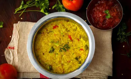 मकर संक्रांति पर देवी-देवताओं को लगता है खिचड़ी का भोग, जानिए ज्योतिष शास्त्र में नवग्रहों से संबंध