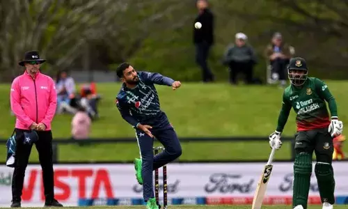 मैदान पर बांग्लादेशी और पाकिस्तानी खिलाड़ी की भिड़ंत, हाथापाई तक पहुंची स्थिति, वायरल वीडियो