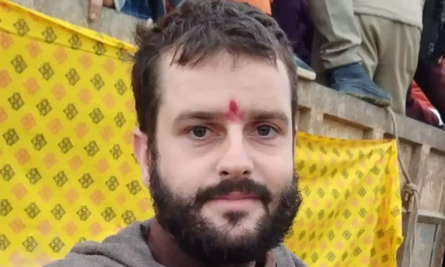 महाकुम्भ-2025 में इंग्लैंड के जैकब, सनातन धर्म ग्रहण कर बने जय किशन... महाकुम्भ-2025 में इंग्लैंड के जैकब, सनातन धर्म ग्रहण कर बने जय किशन...