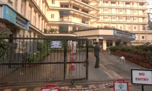 सैफ अली खान पर हमला करने वाला संदिग्ध पुलिस की हिरासत में, धारदार हथियार से किया था जानलेवा हमला