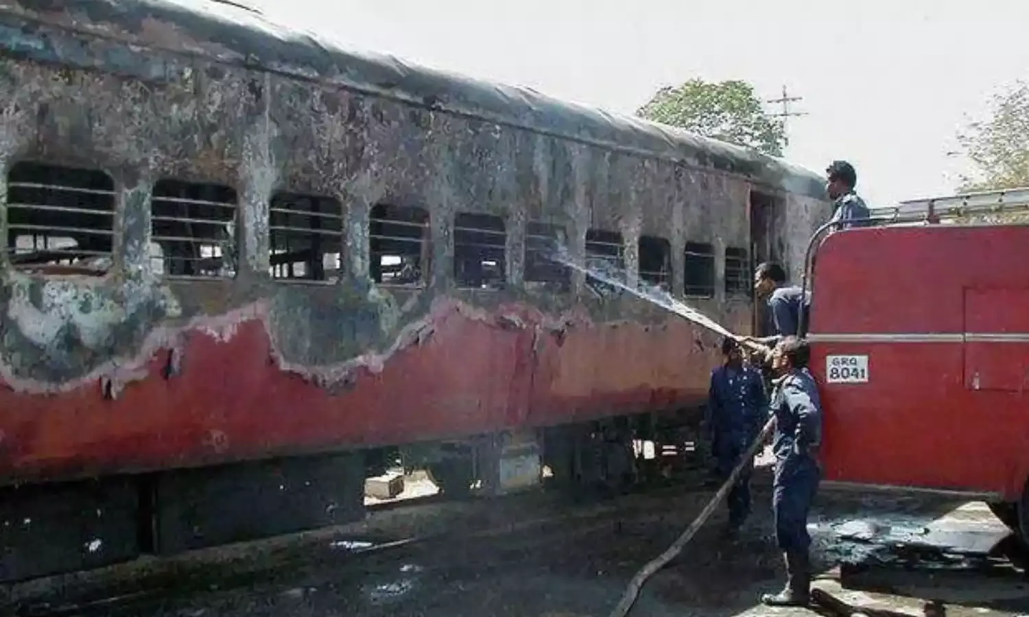 गोधरा अग्निकांड की सुनवाई करेगा सुप्रीम कोर्ट, साबरमती एक्सप्रेस के कोच में आग लगने से मारे गए थे 59 लोग