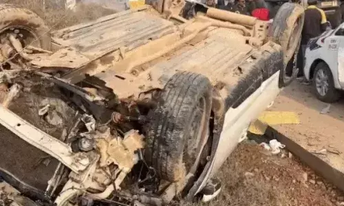 शूटर मनु भाकर के मामा-नानी की मौत, सड़क दुर्घटना में गई जान; ड्राइवर फरार