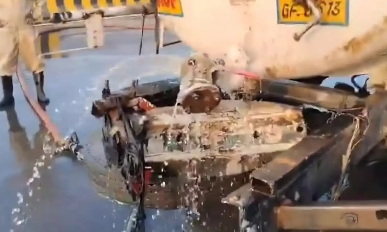 बायपास पर ट्रैफिक बाधित, कई वाहन फंसे,आपातकालीन सेवाएं तैनात