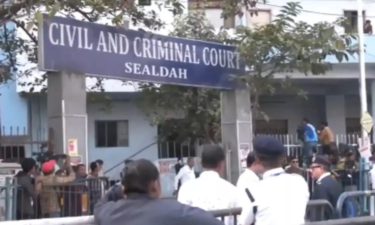 डॉक्टर से बलात्कार और हत्या के मामले में दोषी संजय रॉय को आजीवन कारावास की सजा