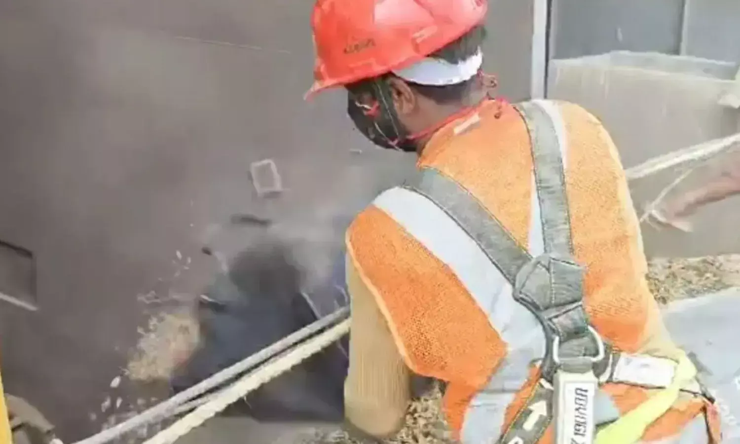 प्रशासन की बड़ी कार्रवाई, 8600 करोड़ रुपए का डोडाचूरा, MD, स्मैक और गांजा नष्ट