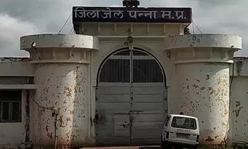 पन्ना जिला जेल में एससीएसटी एक्ट में सजायाफ्ता एक कैदी की मौत, परिजनों ने लगाया हत्या का आरोप पन्ना जिला जेल में एससीएसटी एक्ट में सजायाफ्ता एक कैदी की मौत, परिजनों ने लगाया हत्या का आरोप