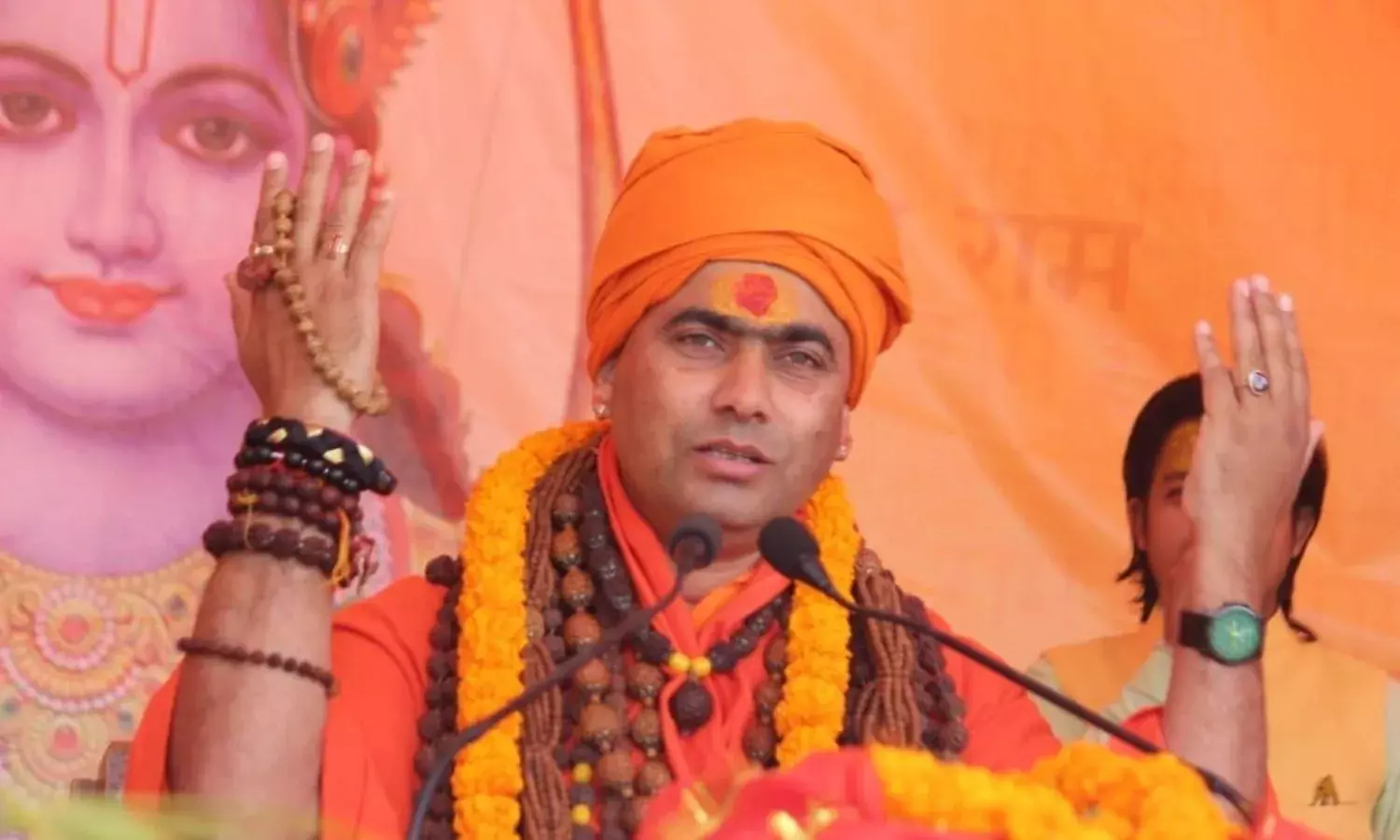 महाकुम्भ में अब साधु-संत भी करेंगे मन की बात, हरि धाम सनातन सेवा ट्रस्ट के शिविर में बनेगा मंच...