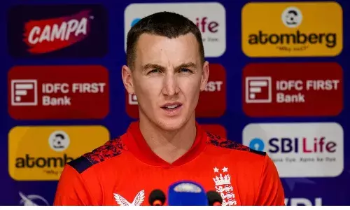 स्मॉग के बिना भी फेल हुए हैरी ब्रूक, वरुण चक्रवर्ती की स्पिन में फंसे, वीडियो वायरल