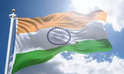 इन खूबसूरत कोट्स और संदेशों से सभी को दें गणतंत्र दिवस 2025 की बधाई