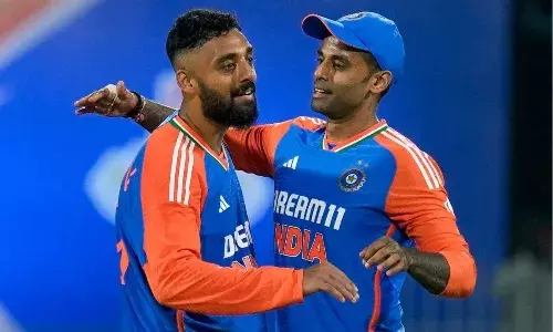 मिस्ट्री गेंदबाज ने इंग्लैंड के बल्लेबाजों को फंसाया, करियर में दूसरी बार किया ऐसा  कारनामा...