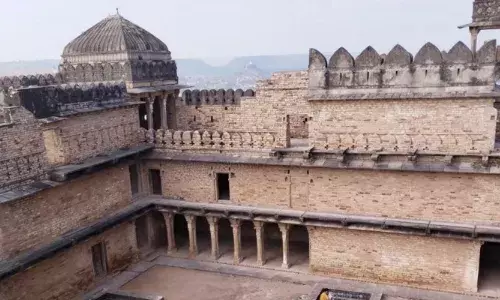 सतीत्व और स्वाभिमान की रक्षा का जौहर…