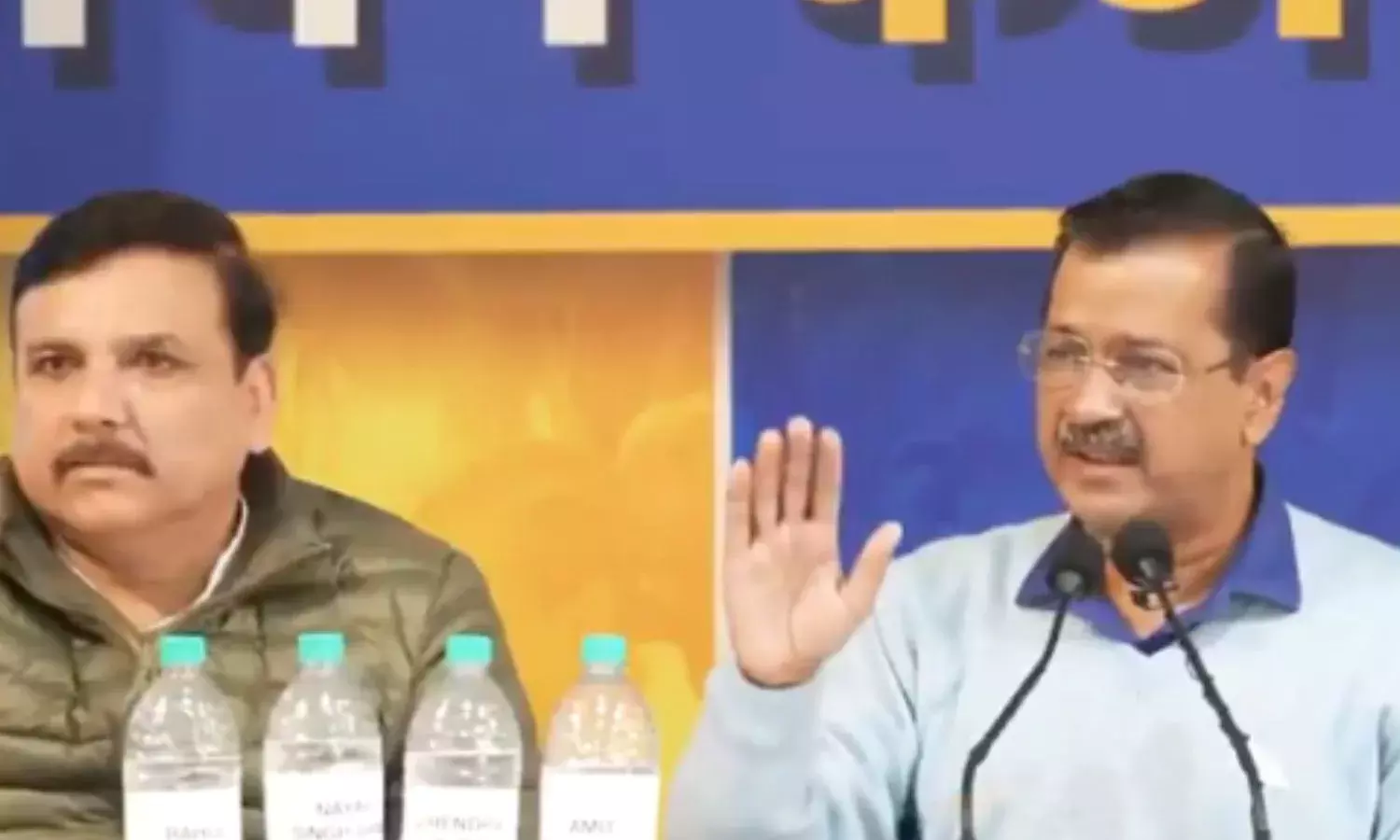 अरविंद केजरीवाल बनाम ECI, पूर्व सीएम का चेलेंज - दिल्ली की एक सीट से चुनाव लड़ कर दिखा दें