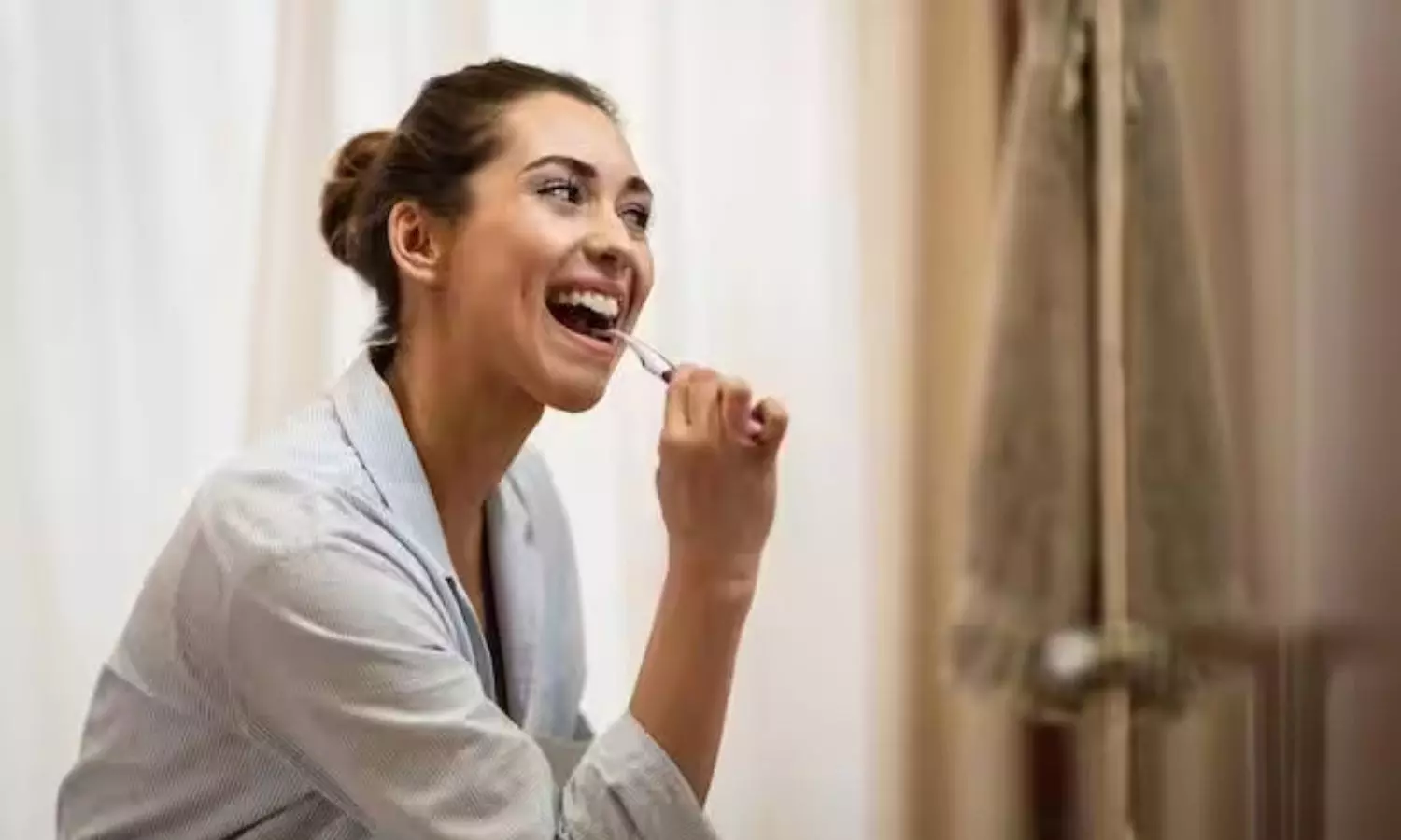 रात में ब्रश करके सोने से क्या होते हैं फायदे, जानें डिटेल्स