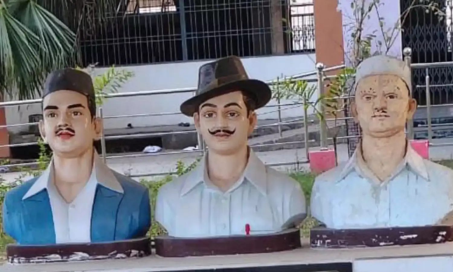 जेल के कैदियों ने बनाईं शहीद राजगुरू, भगत सिंह, और सुखदेव की प्रतिमांए…