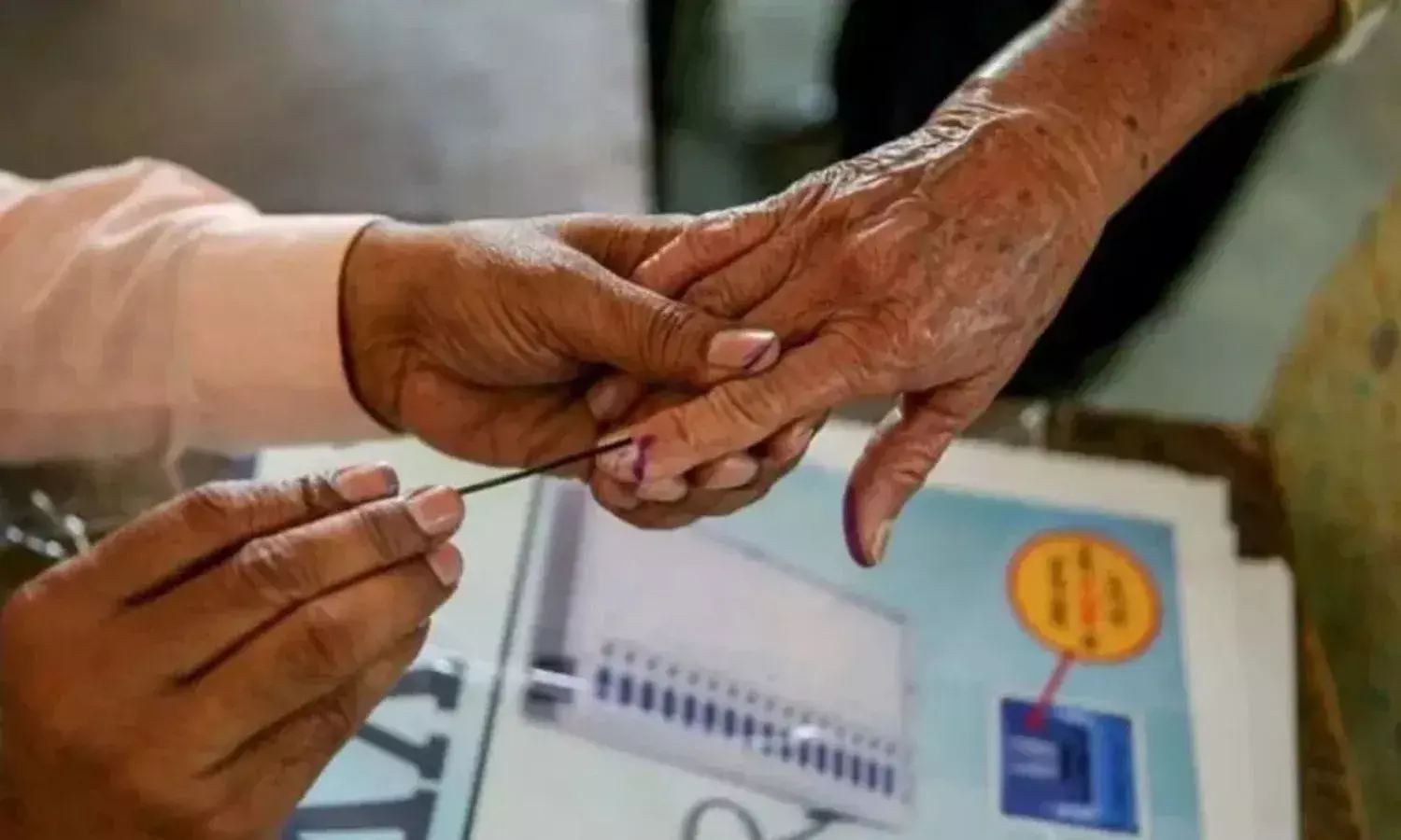 65.12% मतदान के साथ खत्म हुआ चुनाव, भाजपा और सपा में कड़ा मुकाबला, 8 को आएंगे नतीजे