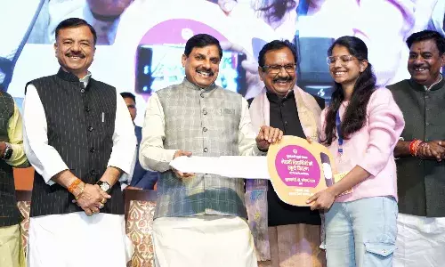 मेघावी स्टूडेंट्स को CM यादव की सौग़ात , सात हजार से ज्यादा छात्रों को सौंपी स्कूटी की चाबी