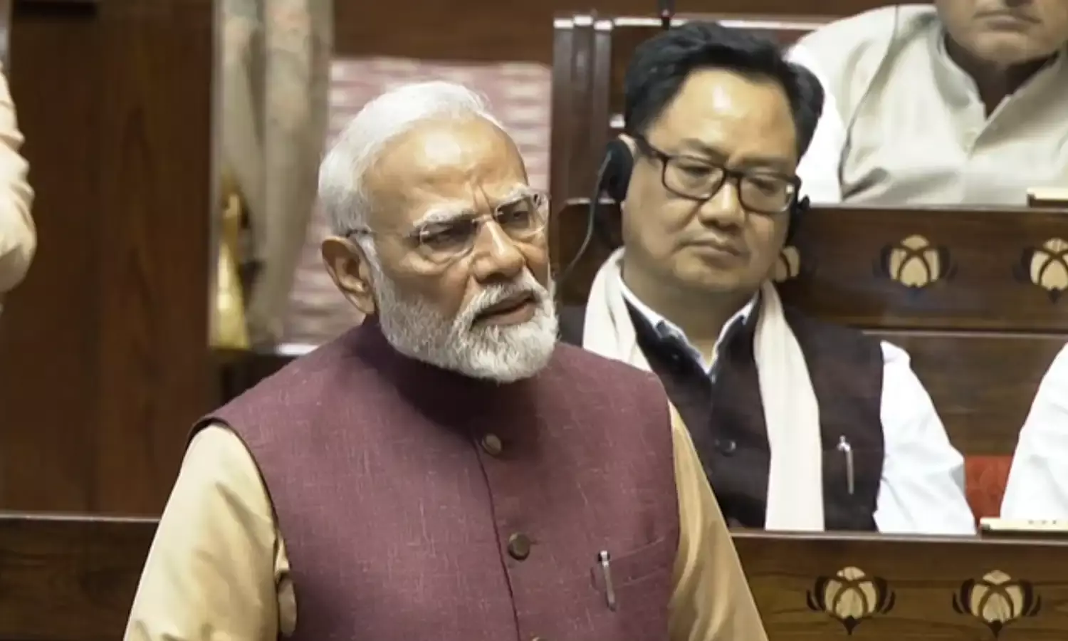 कांग्रेस पर तीखा हमला करते हुए बोले पीमए, तमाशा करने वालों को क्या खबर, हमने कितने तूफानों को पार कर, दीया जलाया है...