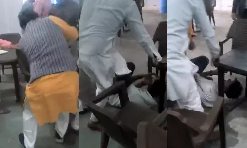 लव जिहाद की ऐसी सजा! नरसिंहपुर से कोर्ट मैरिज के लिए आए युवक को हिंदू संगठन से जुड़े लोगों ने बेरहमी से पीटा