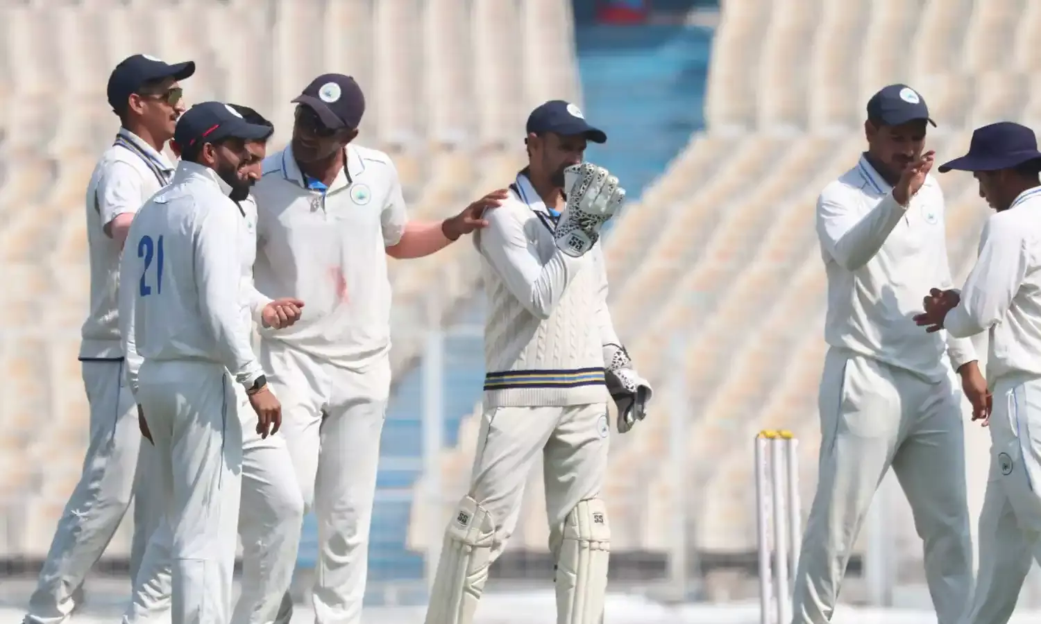 हरियाणा के गेंदबाजों ने मचाई तबाही, मुंबई के दिग्गज बल्लेबाज हुए धराशायी