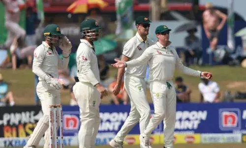 Australia clean sweep Sri Lanka