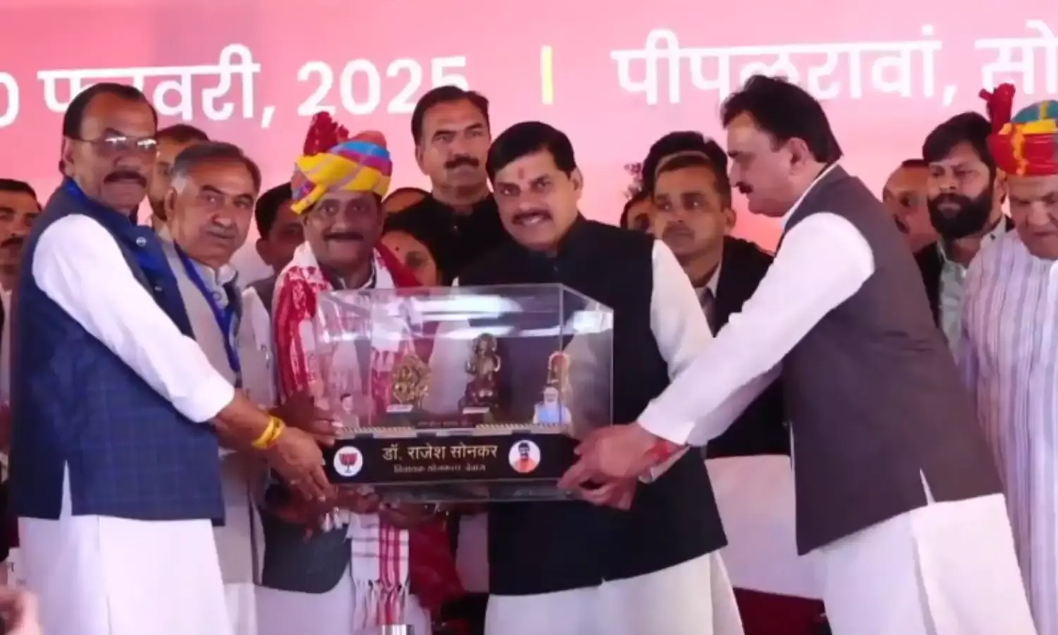 MP की महिलाओं के लिए खुशखबरी, 1.27 करोड़ लाड़ली बहने हुई मालामाल, 3,000 रुपए तक बढ़ेगी योजना की राशि