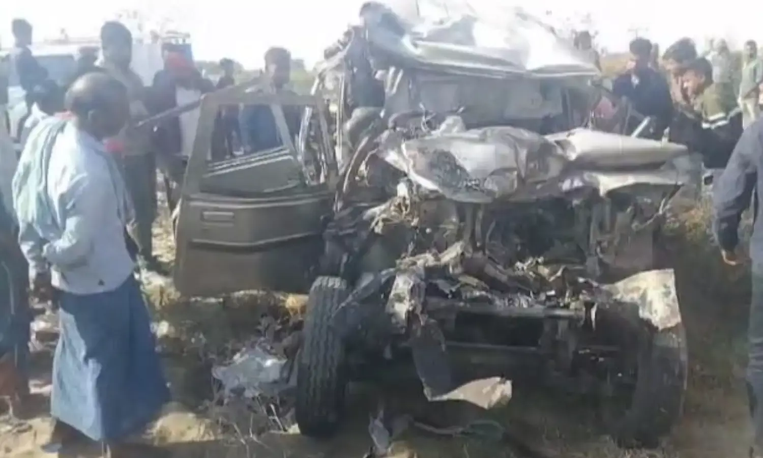 बोलेरो और बस में टक्कर, छत्तीसगढ़ से आ रहे 10 श्रद्धालुओं की मौत…