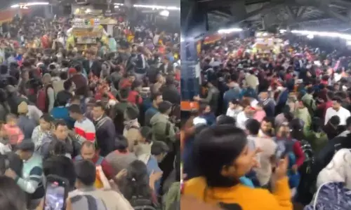 भगदड़ मामले की जांच समिति ने दिए वीडियो फुटेज सुरक्षित करने के आदेश, 18 की मौत से गरमाया मामला