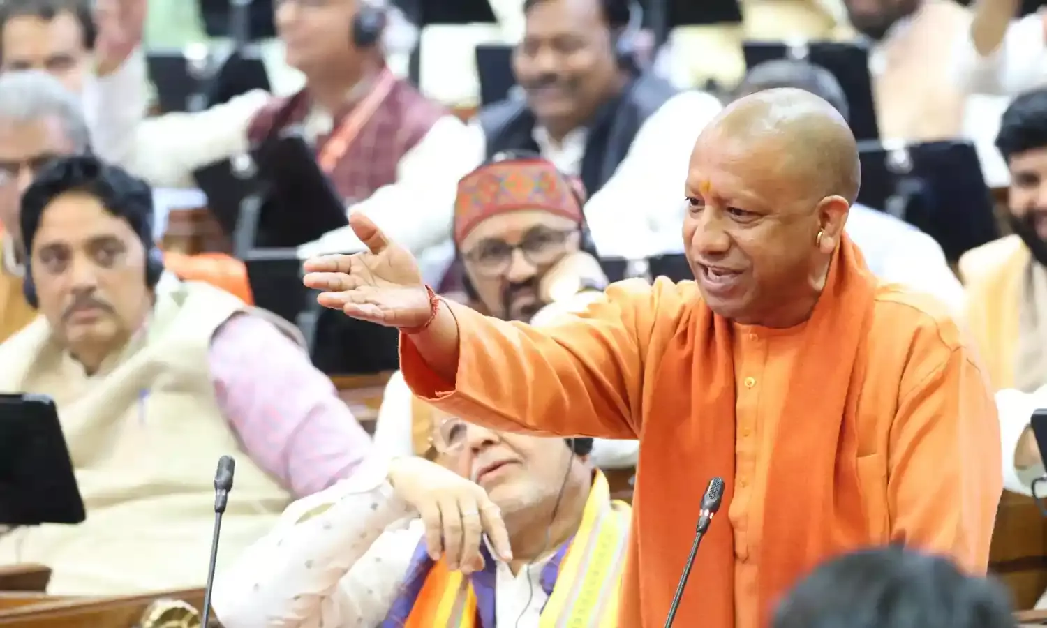 देश को कठमुल्लापन की ओर ले जाना चाहते हैं दोहरे चरित्र वाले समाजवादी...