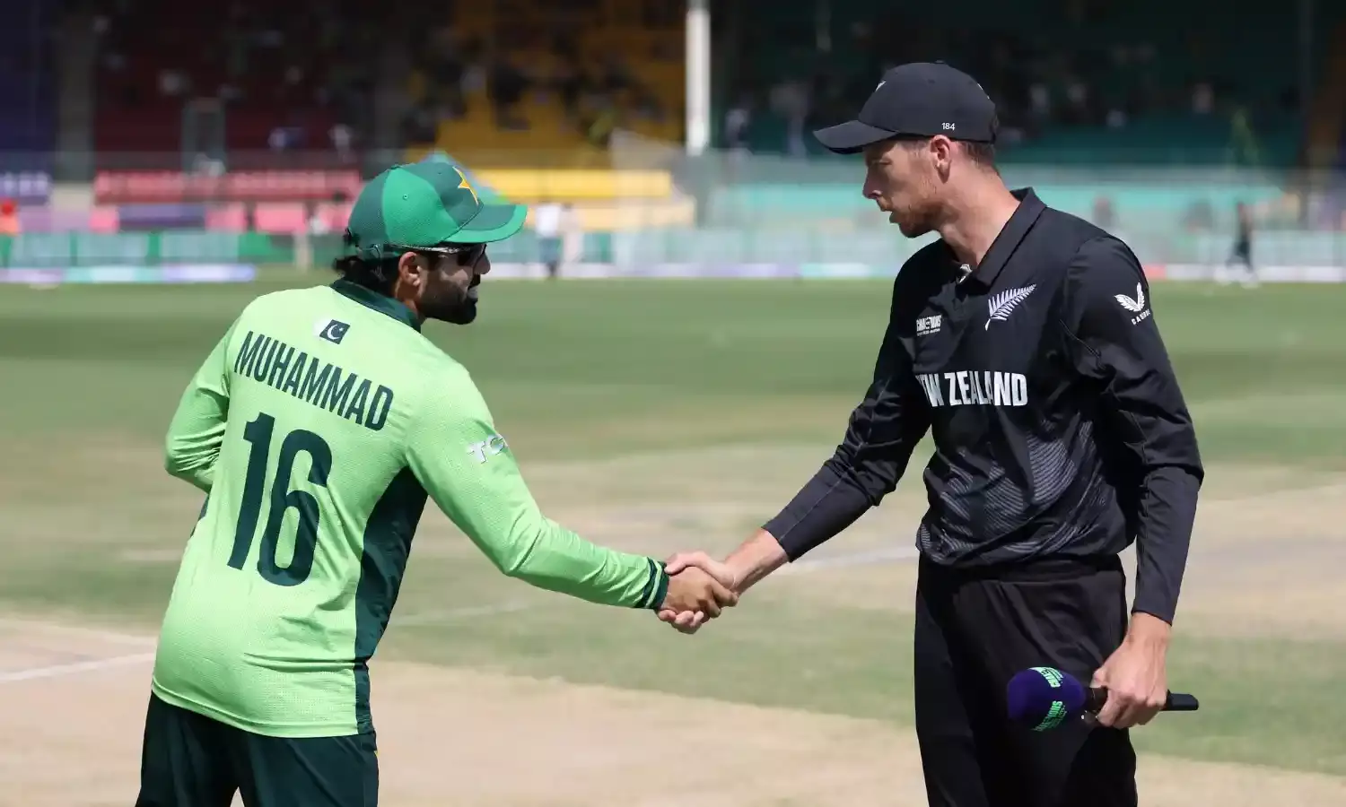 घर में पाकिस्तान की शर्मनाक हार, न्यूजीलैंड ने 60 रनों से हराया… घर में पाकिस्तान की शर्मनाक हार, न्यूजीलैंड ने 60 रनों से हराया…