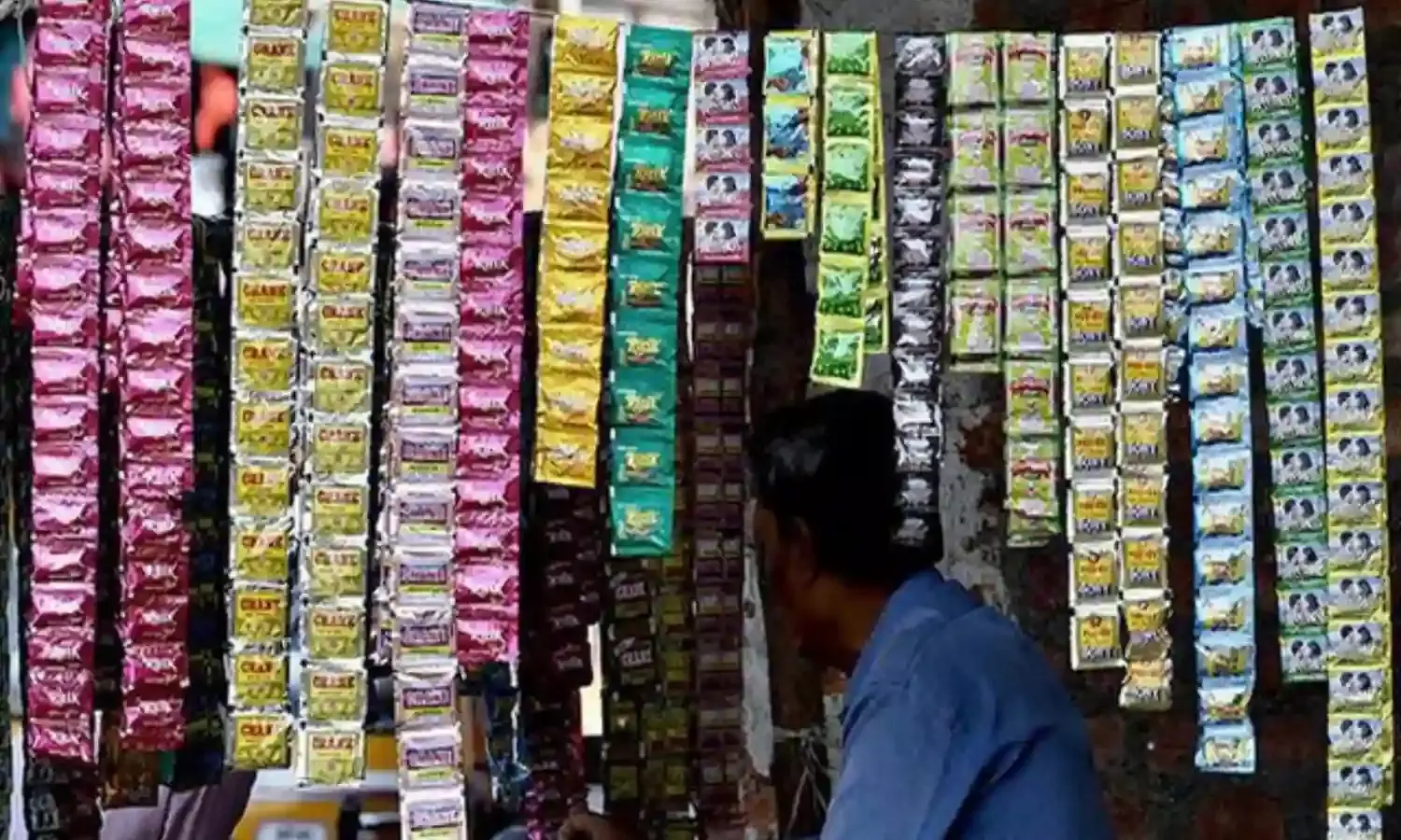 गुटखा-पान मसाले पर सख्त बैन, बेचने और खाने पर होगी बड़ी कार्रवाई… गुटखा-पान मसाले पर सख्त बैन, बेचने और खाने पर होगी बड़ी कार्रवाई…