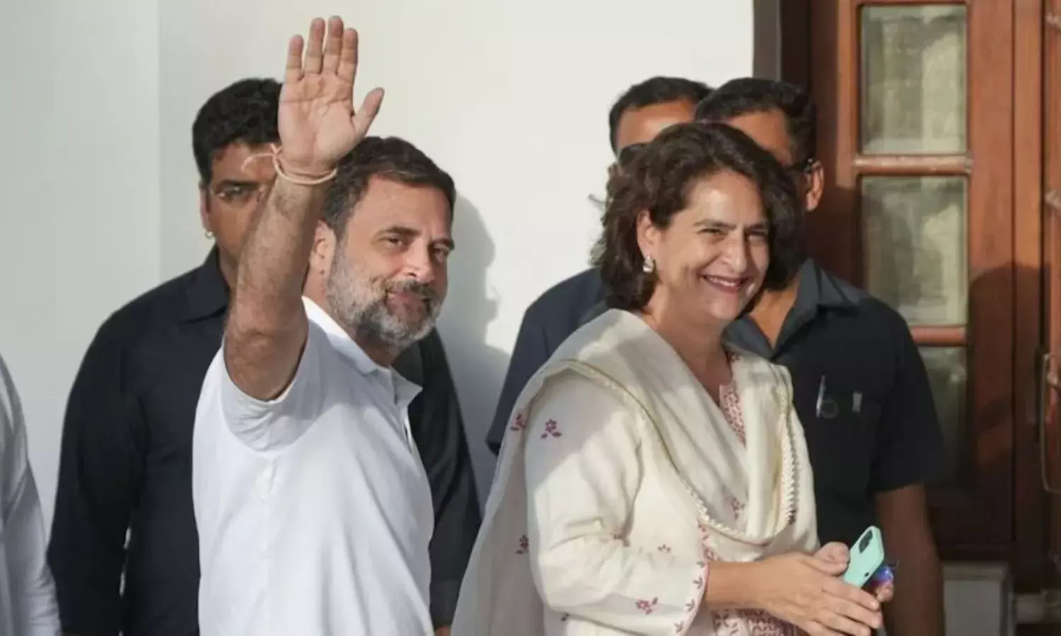 प्रियंका गांधी के साथ महाकुम्भ जा सकते हैं राहुल गांधी, जानें कांग्रेस की तरफ से क्या कहा गया प्रियंका गांधी के साथ महाकुम्भ जा सकते हैं राहुल गांधी, जानें कांग्रेस की तरफ से क्या कहा गया