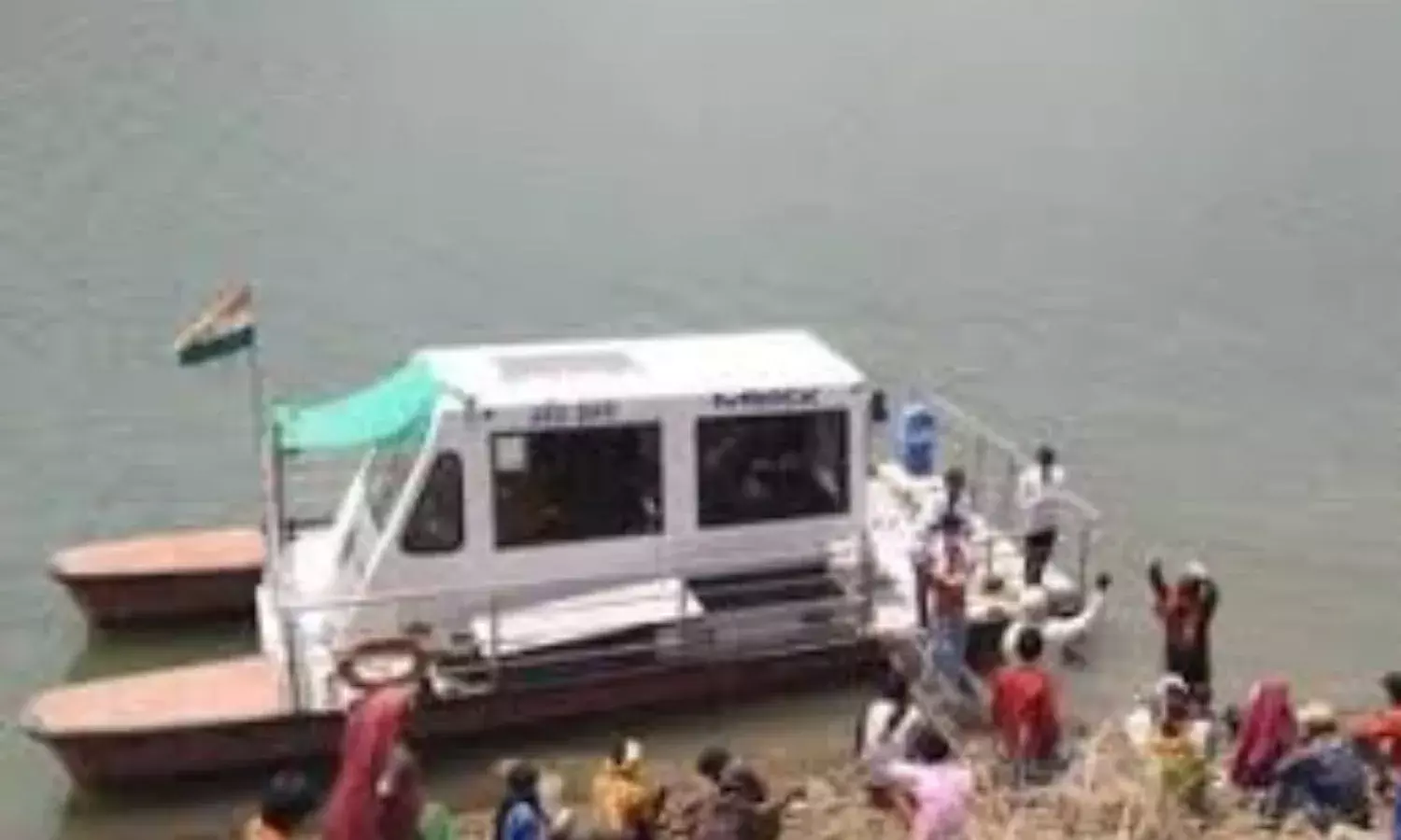 नर्मदा में मेडिकल बोट चलेगी, हर जरूरतमंद तक पहुंच रहा इलाज