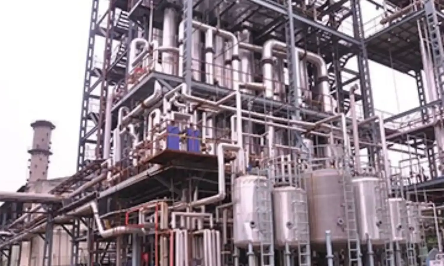 योगी सरकार ने डिस्टिलरी स्थापना के लिए बजट में की 90 करोड़ रुपये की व्यवस्था