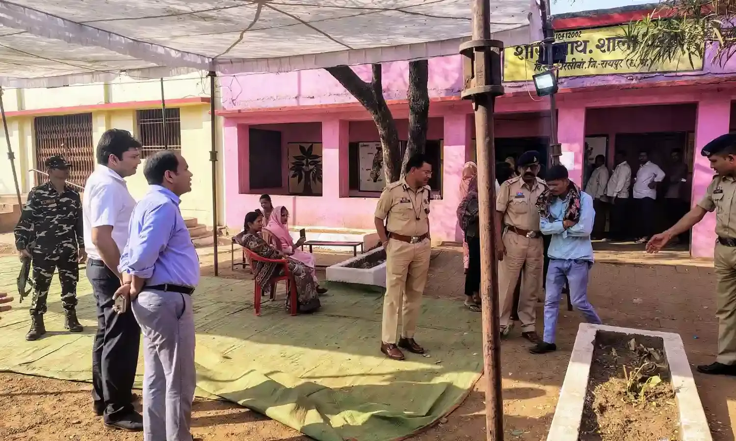 ग्राम सरकार चुनने दूसरे चरण में भी भारी उत्साह, शाम सात बजे तक राज्य में 77.06 प्रतिशत मतदान