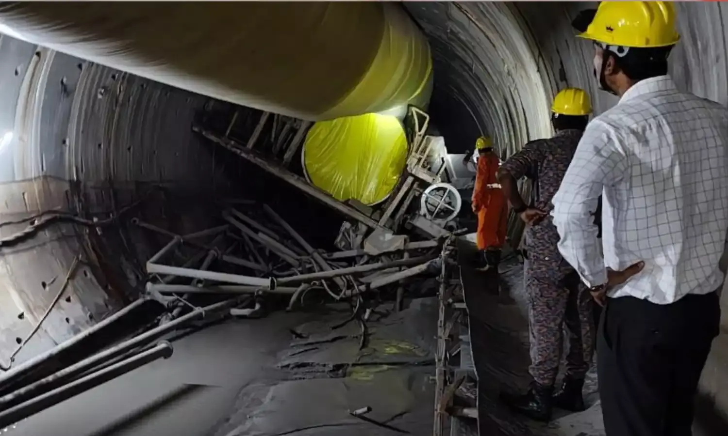 कीचड़, मलवा और जलभराव...8 मजदूरों का रेस्क्यू जारी लेकिन बचाव कार्य में ये बड़ी चुनौतियां