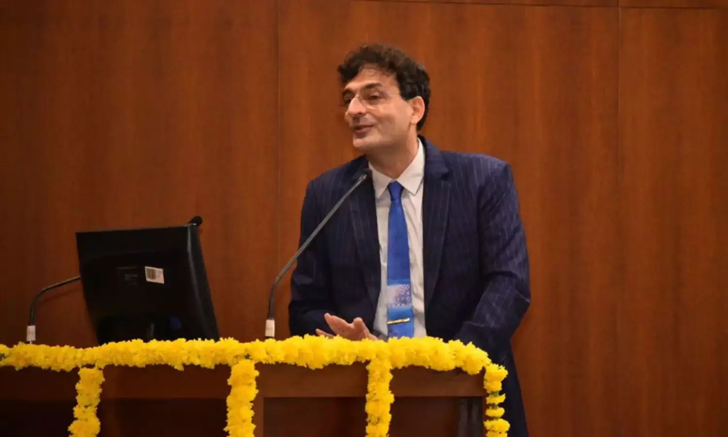 कंपनी के चेयरमैन पिरुज़ खंबाटा से स्वदेश की विशेष बातचीत…