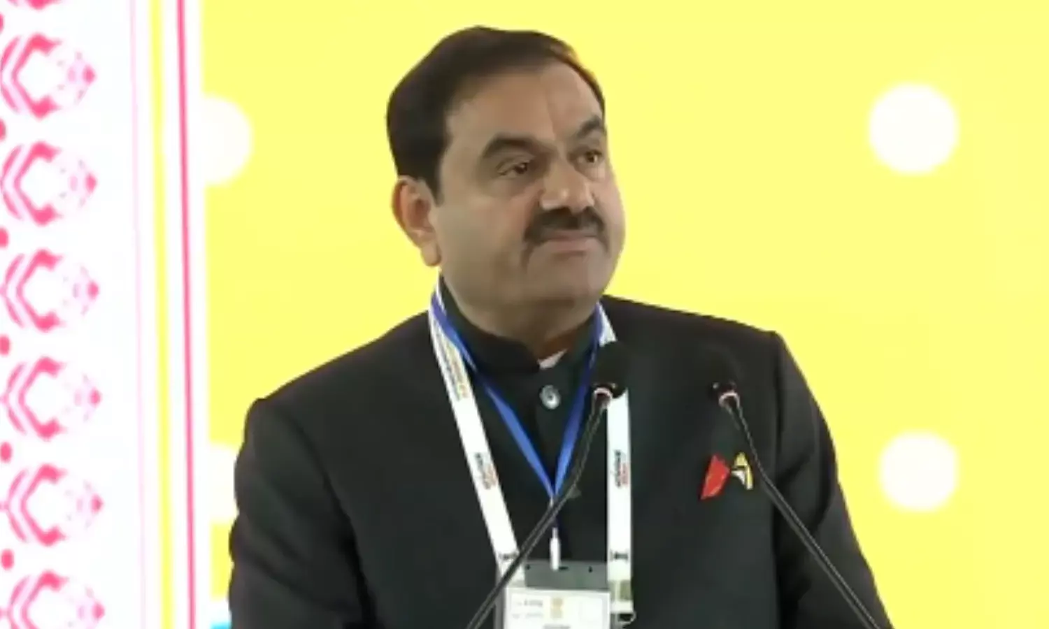 गौतम अडानी ने की प्रधानमंत्री नरेंद्र मोदी की तारीफ, कहा - आप हैं एक कुशल बुनकर