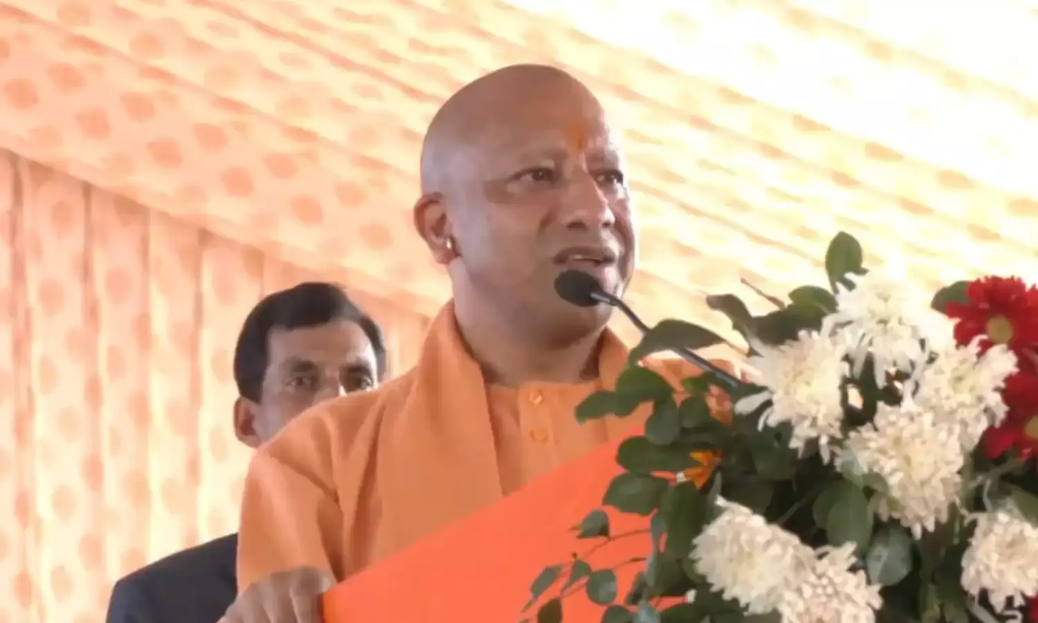 महाकुंभ में सफाई और स्वास्थ्य कर्मचारियों को बोनस, इतना मिलेगा न्यूनतम वेतन, सीएम योगी ने किया बड़ा ऐलान