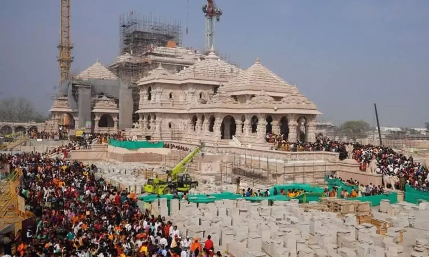 अयोध्या में पहुंचा करोड़ों श्रद्धालुओं का रेला, मकर संक्रांति से महाशिवरात्रि तक रोजाना औसतन 10 से 12 लाख श्रद्धालु पहुंचे… अयोध्या में पहुंचा करोड़ों श्रद्धालुओं का रेला, मकर संक्रांति से महाशिवरात्रि तक रोजाना औसतन 10 से 12 लाख श्रद्धालु पहुंचे…