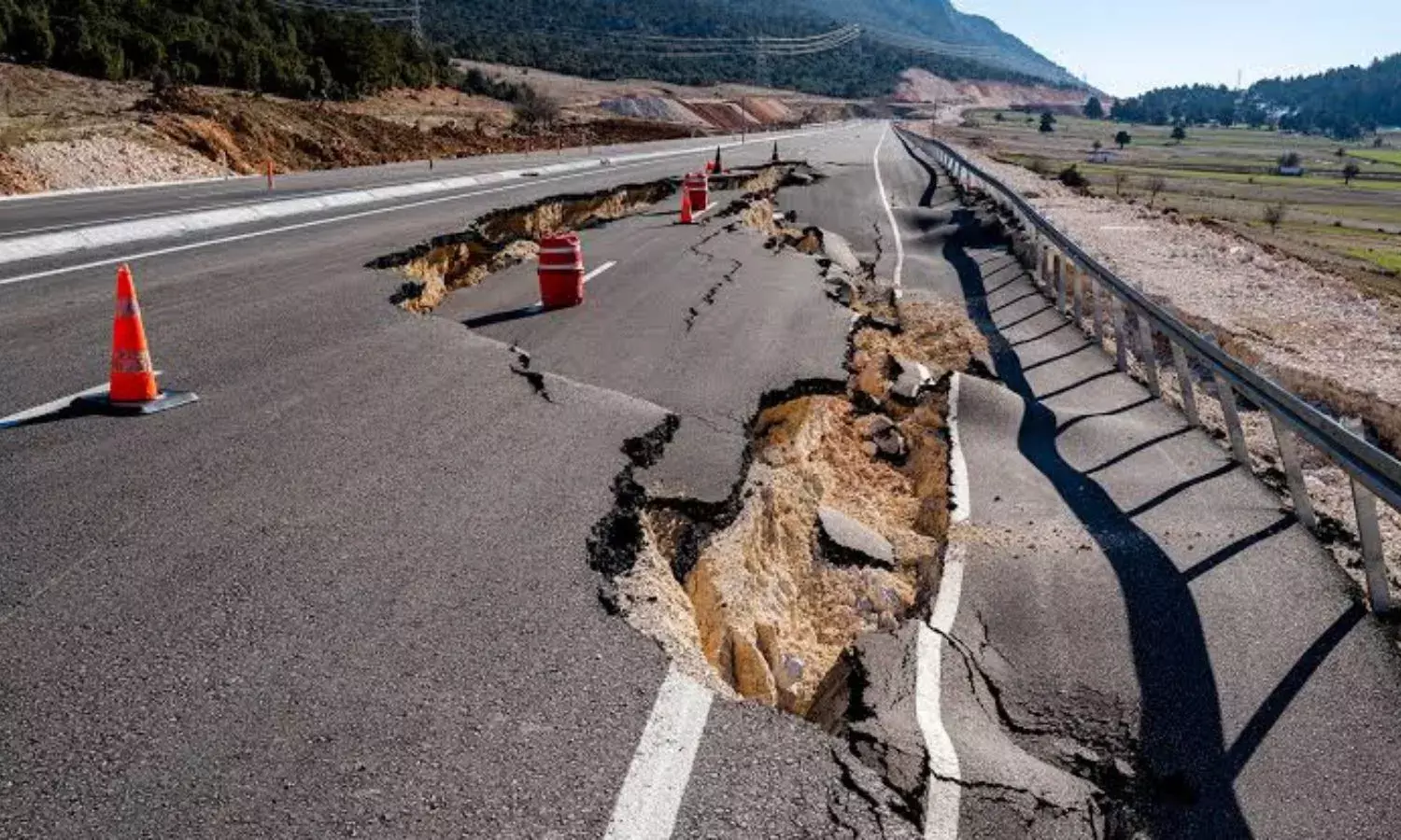 मोबाइल पर आसानी से मिल जाएगा आपको भूकंप का अलर्ट, ऐसे इनेबल कर बचा सकेंगे अपनी जान