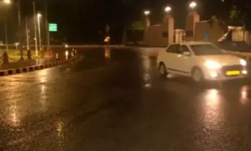 दिल्ली NCR का पारा गिरा, पहाड़ों में भी हो रही जोरदार बर्फबारी...