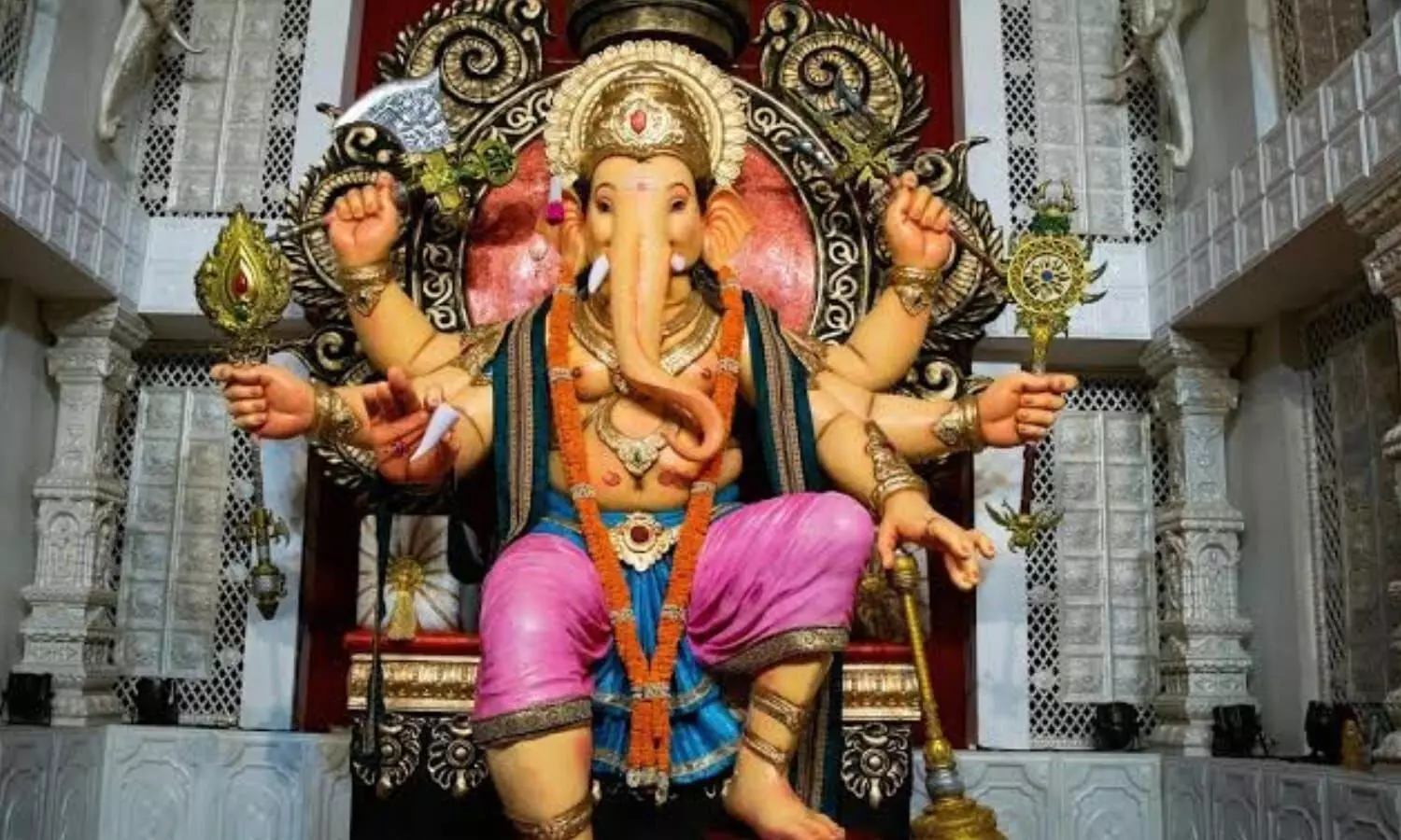 जान लें गणपति पूजन का शुभ मुहूर्त, विधि और उपाय, पूर्ण होगी सारी मनोकामनाएं… जान लें गणपति पूजन का शुभ मुहूर्त, विधि और उपाय, पूर्ण होगी सारी मनोकामनाएं…