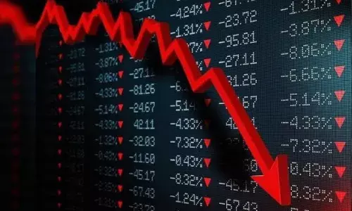 खुलते ही गिरा शेयर बाजार, सेंसेक्स में 100 अंक की गिरावट, निफ्टी 22,050 अंकों में कर रहा कारोबार