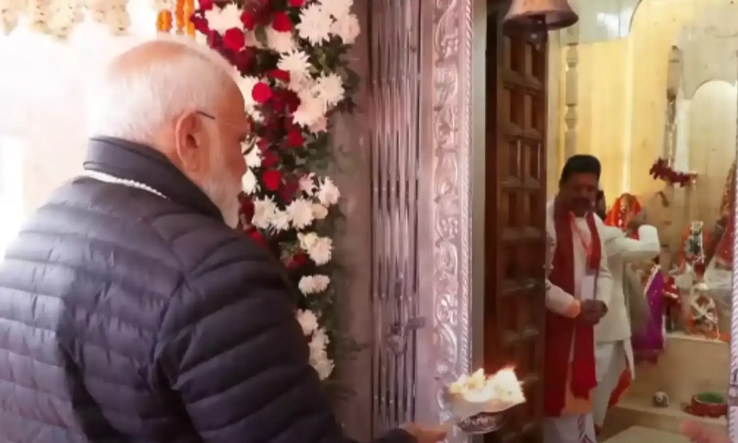 प्रधानमंत्री मोदी ने की मां गंगा के शीतकालीन गद्दीस्थल मुखवा में पूजा